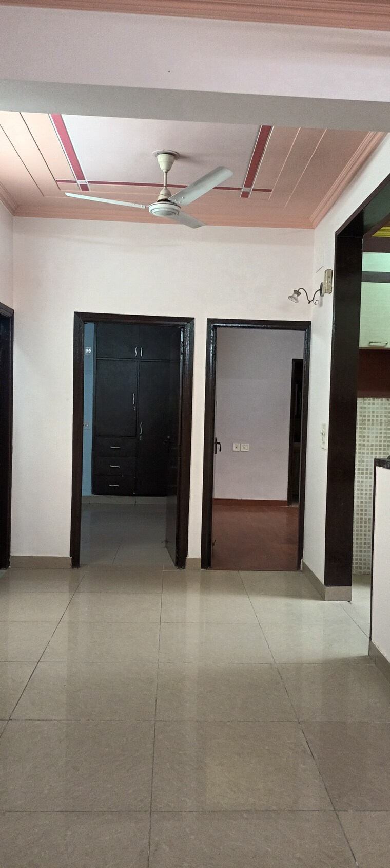 Living Room, mahagun-mosaic 2 Bedroom 1025 Sq.Ft. Apartment In Vaishali Sector 4 Ghaziabad 8995226
