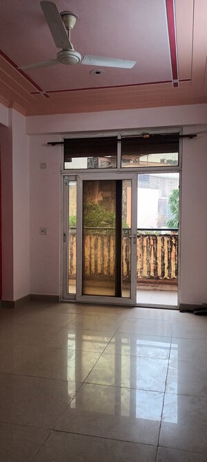 Living Room in 2 BHK Apartment at Mahagun Mosaic, Vaishali Sector 4 – for Sale