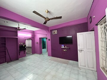 Room in 2 BHK Apartment at Maddilapalem – for Sale