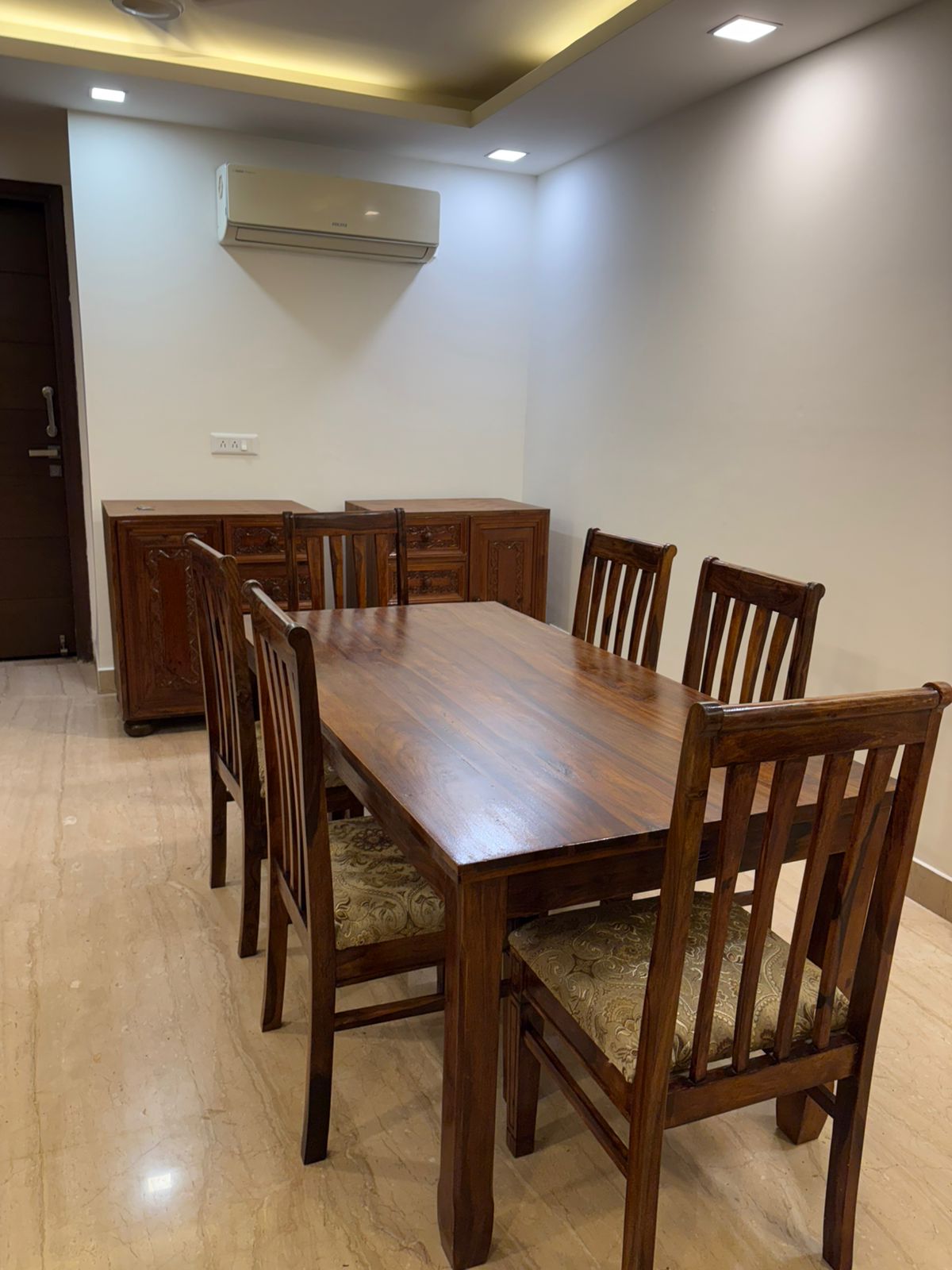 3 BHK + Pooja Room Builder Floor For Rent in Veera Safdarjung Enclave