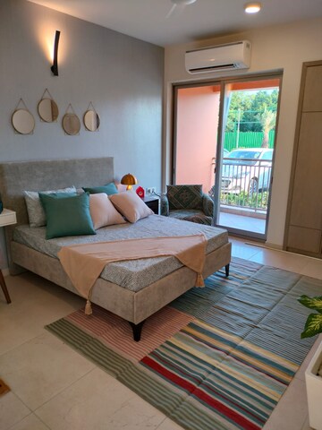 Bedroom in 3.5 BHK Builder Floor at Trehan Iris Villas, Sector 50 – for Sale