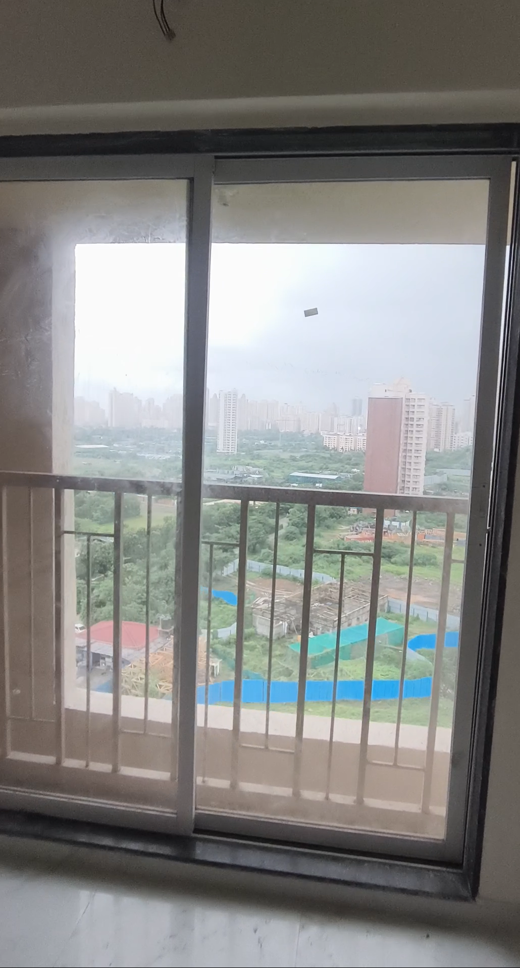 1 BHK + Pooja Room,Servant Room,Study Room,Extra Room 370 Sq.Ft. Apartment in Metropolis Bayside