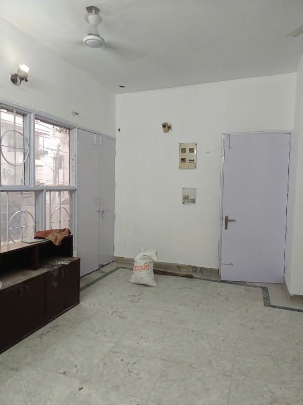 2 BHK Builder Floor For Rent in S S Southend