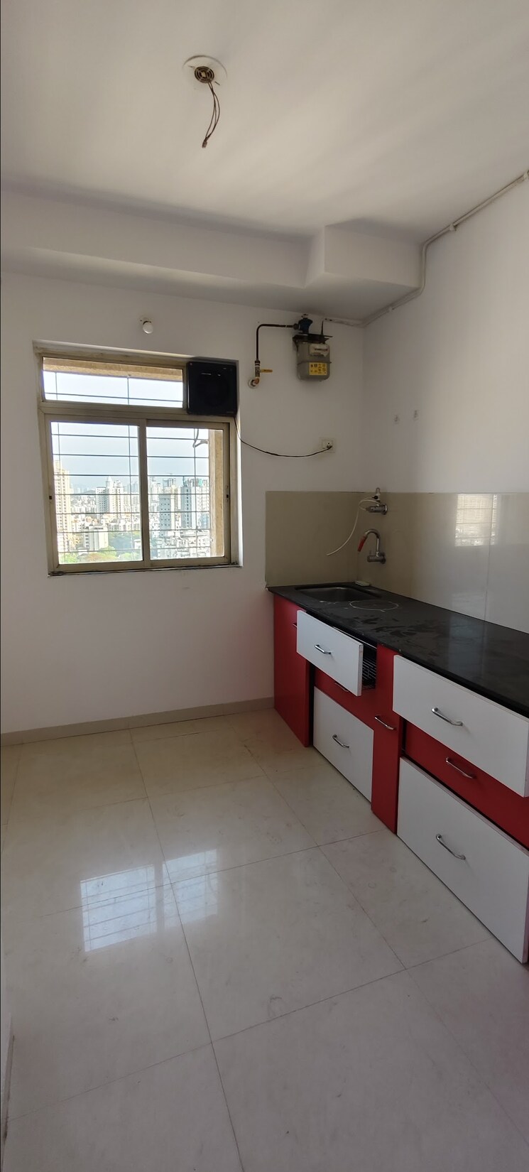 Kitchen, puranik-city 1 Bedroom 450 Sq.Ft. Apartment In Kasarvadavali Thane 8995450