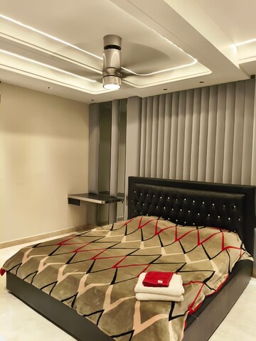 Bedroom in 4 BHK Builder Floor at Boutique Residential Apartments C-253, Defence Colony – for Rent