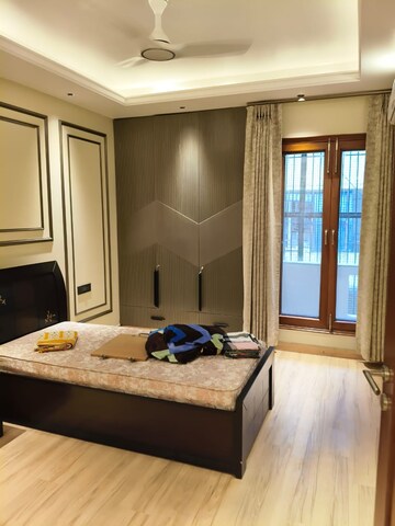 Bedroom in 4 BHK Builder Floor at Boutique Residential Apartments C-253, Defence Colony – for Rent