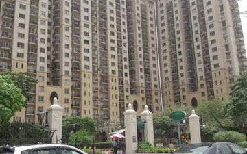 3 BHK Apartment For Rent in DLF Regency Park II, Sector 27