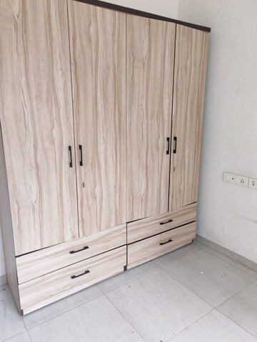 Room in 1.5 BHK Apartment at Andheri East – for Rent