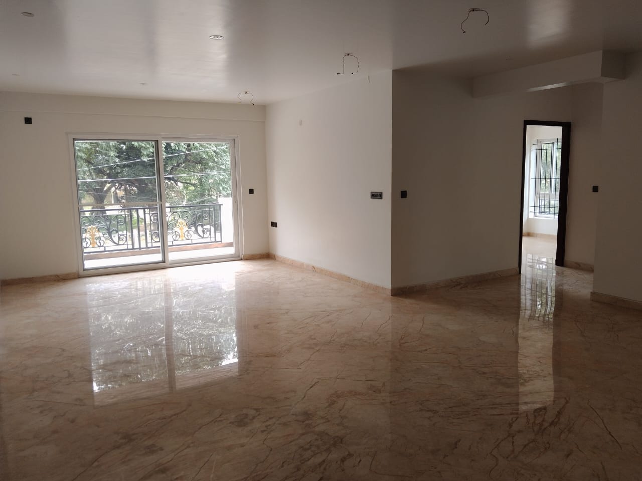 3 BHK + Servant Room Apartment For Sale in Sobha Ivory