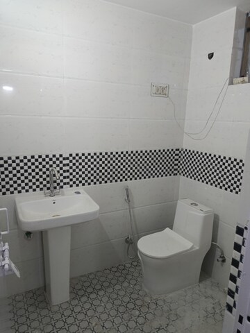 Attached Bathroom in 2 BHK Builder Floor at S S Southend, Sector 49 – for Rent