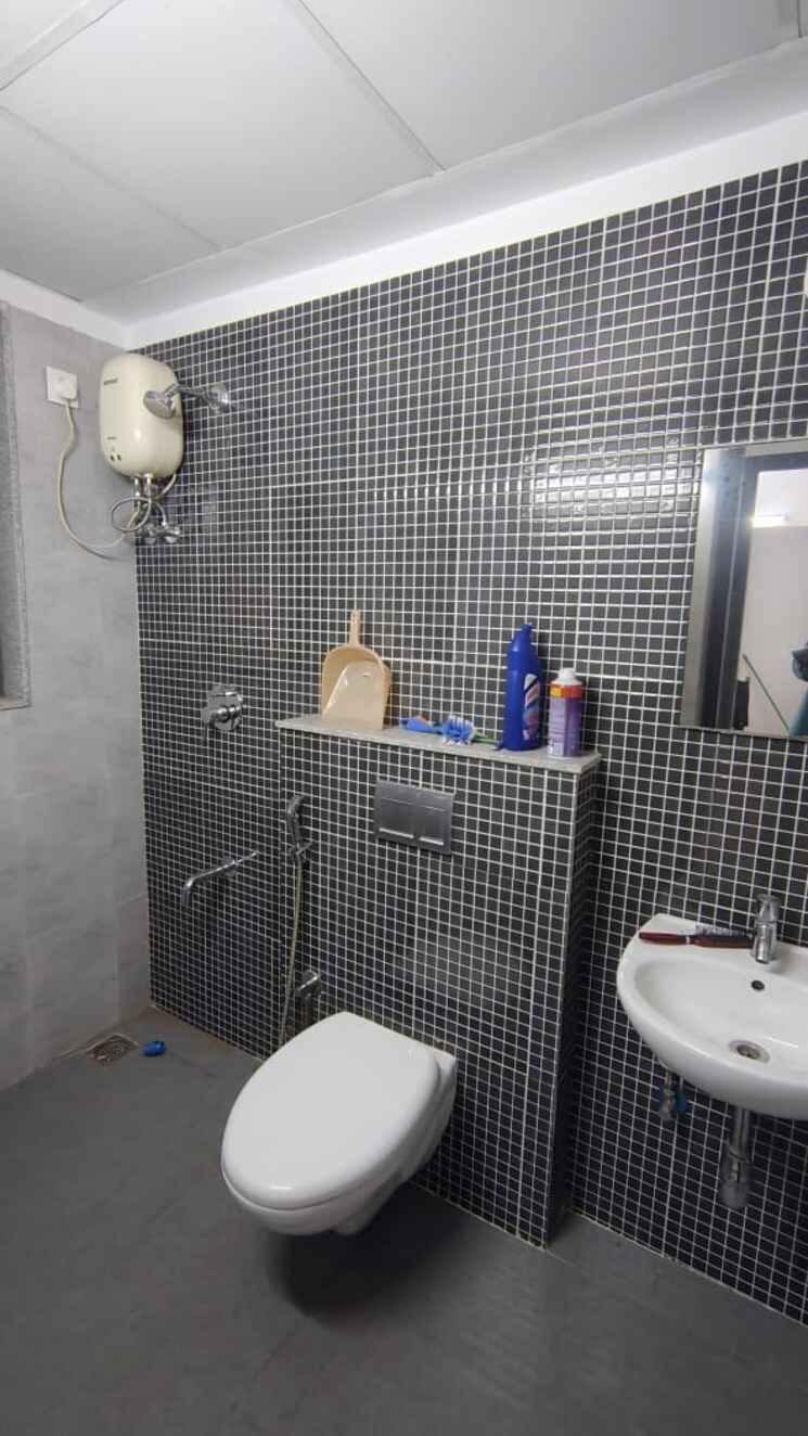 Bathroom, lodha-palava-downtown-dombivli-east 2 Bedroom 717 Sq.Ft. Apartment In Dombivli East Thane 8995504