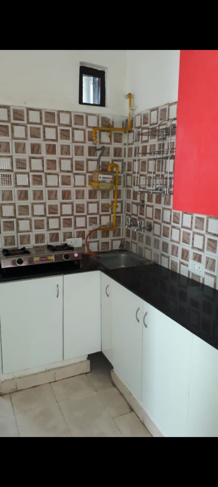 Kitchen, rwa-apartments-sector-26 Studio 550 Sq.Ft. Apartment In Sector 26 Noida 8995534