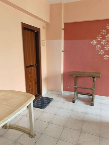 Room in 2 BHK Apartment at Andheri East – for Rent