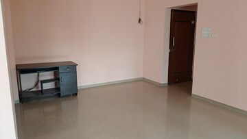 Room in 2 BHK Apartment at Anand Park Aundh, Aundh – for Rent