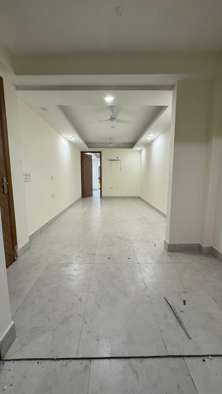 Room, risland-sky-mansion 1.5 Bedroom 1000 Sq.Ft. Builder Floor In Chattarpur Delhi 8995594