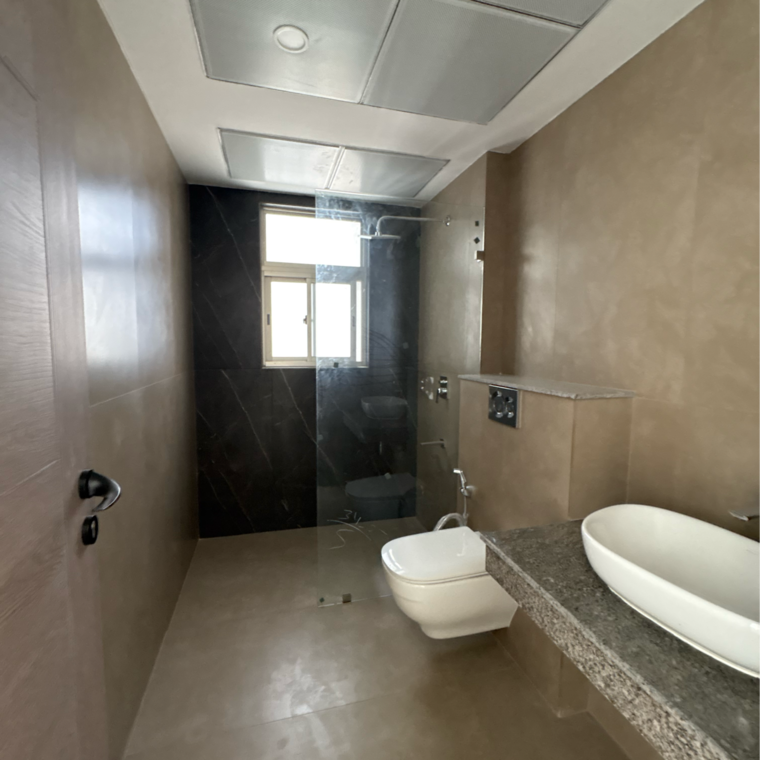 Bathroom, shalimar-one-world-belvedere-court-3 2 Bedroom 943 Sq.Ft. Apartment In Malesemau Lucknow 8995613