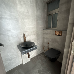 Bathroom in 4 BHK Apartment at Shalimar One World Belvedere Court 3, Malesemau – for Sale