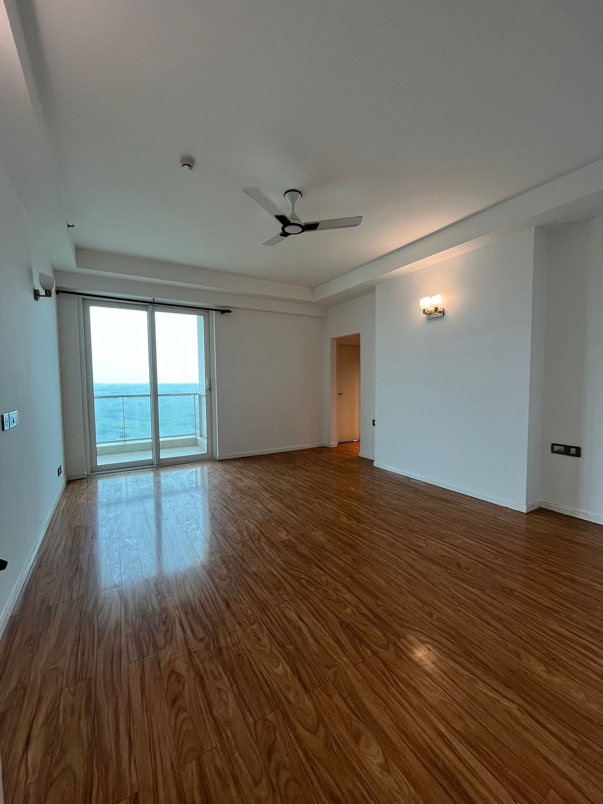 4 BHK + Pooja Room,Servant Room,Study Room,Extra Room 3577 Sq.Ft. Apartment in DLF Privana West