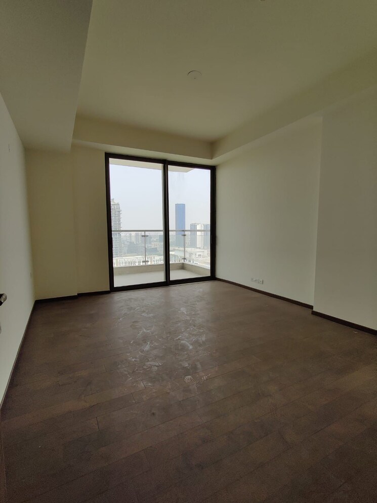 Room, dlf-privana 4 Bedroom 3577 Sq.Ft. Apartment In Sector 76 Gurgaon 8995704