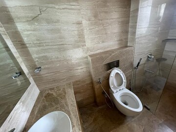 Bathroom in 5 BHK Apartment at Bayview Terraces, Prabhadevi – for Rent
