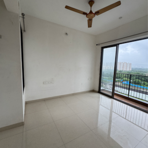 Room in 2 BHK Apartment at Runwal My City, Usarghar Gaon – for Sale