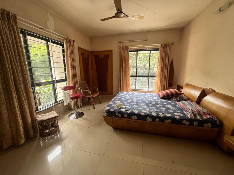 Bedroom, deccan gymkhana 4 Bedroom 2700 Sq.Ft. Apartment In Deccan Gymkhana Pune 8995733