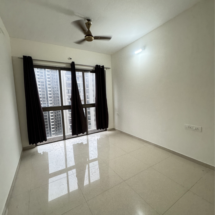 Room, runwal-my-city-phase-ii-cluster-05 3 Bedroom 777 Sq.Ft. Apartment In Usarghar Gaon Thane 8995728