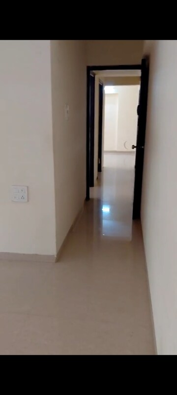 Room in 2 BHK Apartment at Bhoomi Midas, Kurla – for Rent