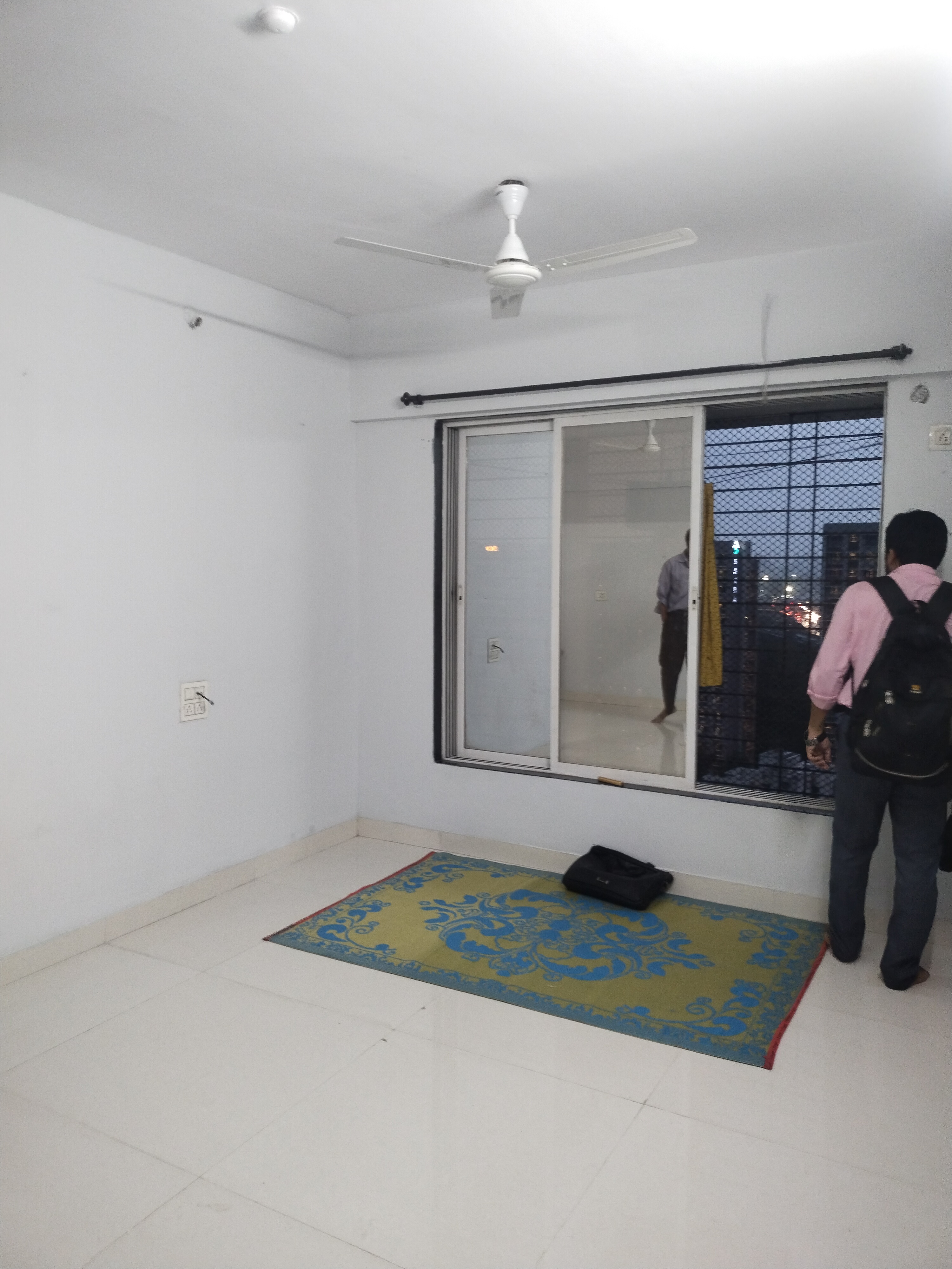 1 BHK + Study Room 459 Sq.Ft. Apartment in Hirani Skyview Castle