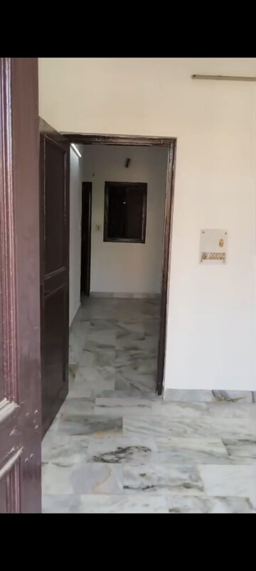 Building Lobby in 1 BHK Builder Floor at Vaishali Sector 3a – for Sale
