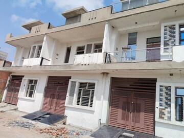 3 BHK Villa – Exterior View View at Mohan Road - for Sale