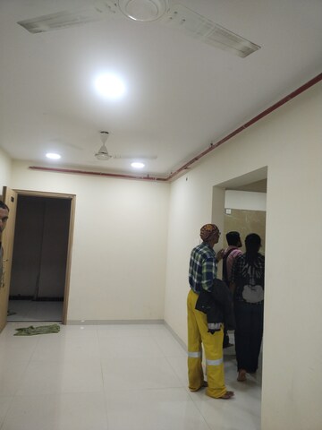 Furnished Amenities in 1 BHK Apartment at Sayba Heritage, Kurla East – for Rent