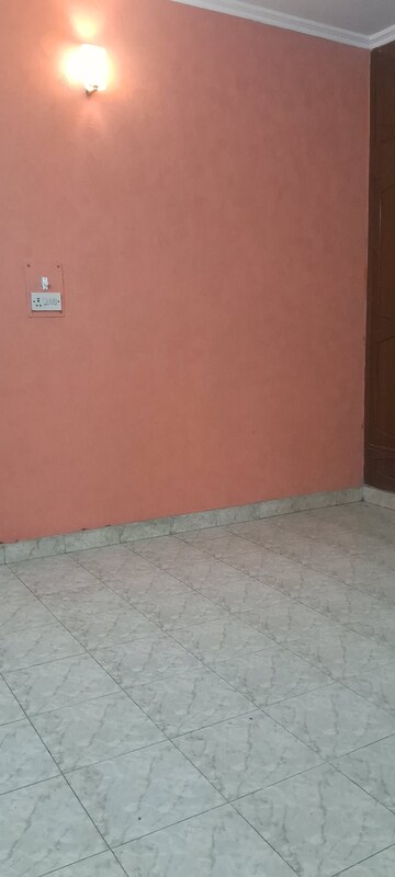 Room in 3.5 BHK Apartment at Sarita Vihar Pocket-C RWA, Sarita Vihar – for Rent