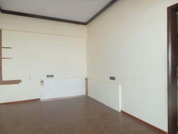 Room in 5 BHK Apartment at Rna Mirage, Worli – for Rent