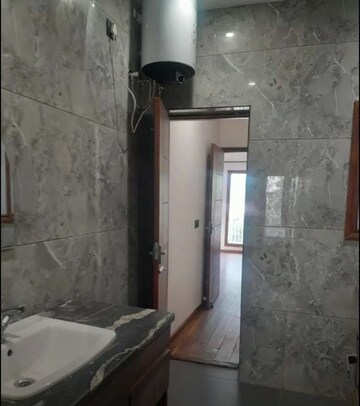 Bathroom in 3 BHK Builder Floor at Sector 16 – for Rent