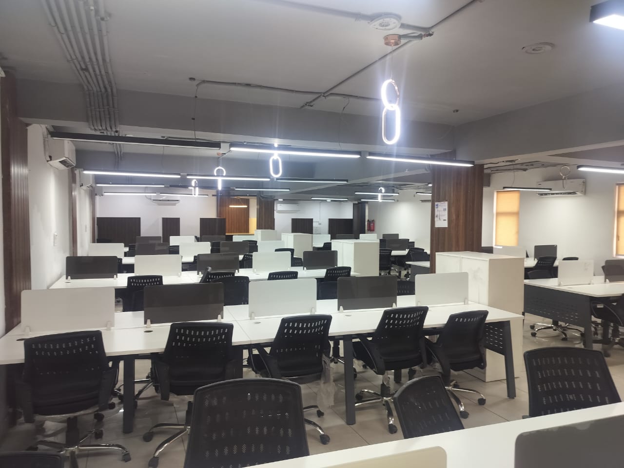 Office Space For Rent in Sector 16