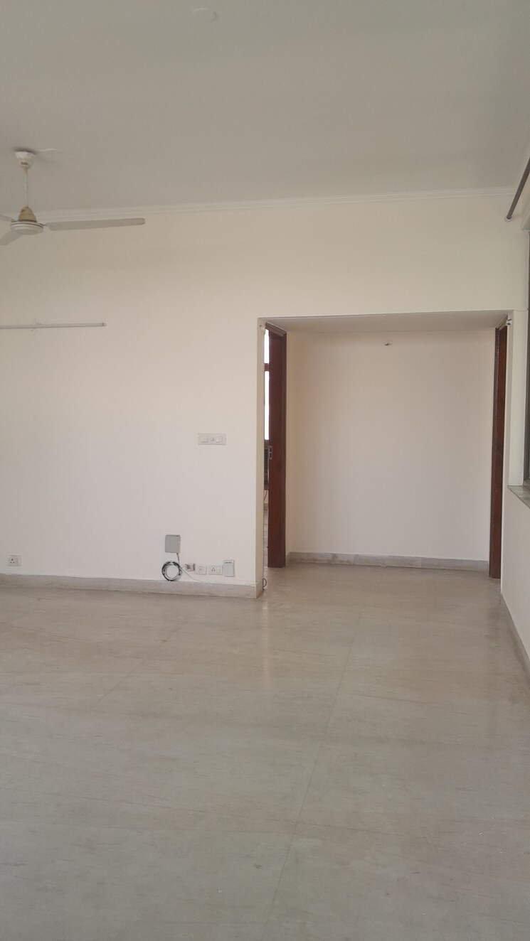 Room, unitech-south-city-ii 3 Bedroom 1750 Sq.Ft. Builder Floor In Sector 50 Gurgaon 8995868