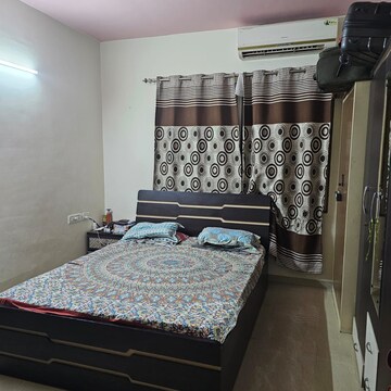 Bedroom in 3 BHK Apartment at Pride Purple Topaz Park, Park Street – for Rent