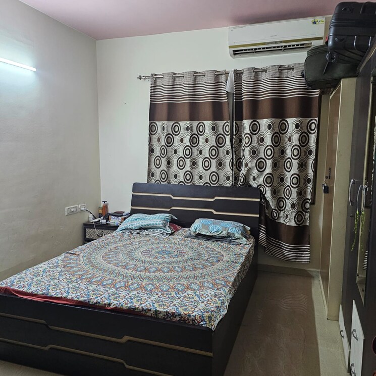 Bedroom, pride-purple-topaz-park 3 Bedroom 1300 Sq.Ft. Apartment In Park Street Pune 8995884