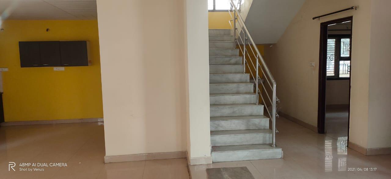 4 BHK + Pooja Room,Servant Room Independent House For Sale in BHEL