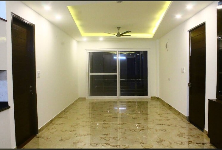 Room, sahastradhara road 4 Bedroom 385 Sq.Yd. Independent House In Sahastradhara Road Dehradun 8995914