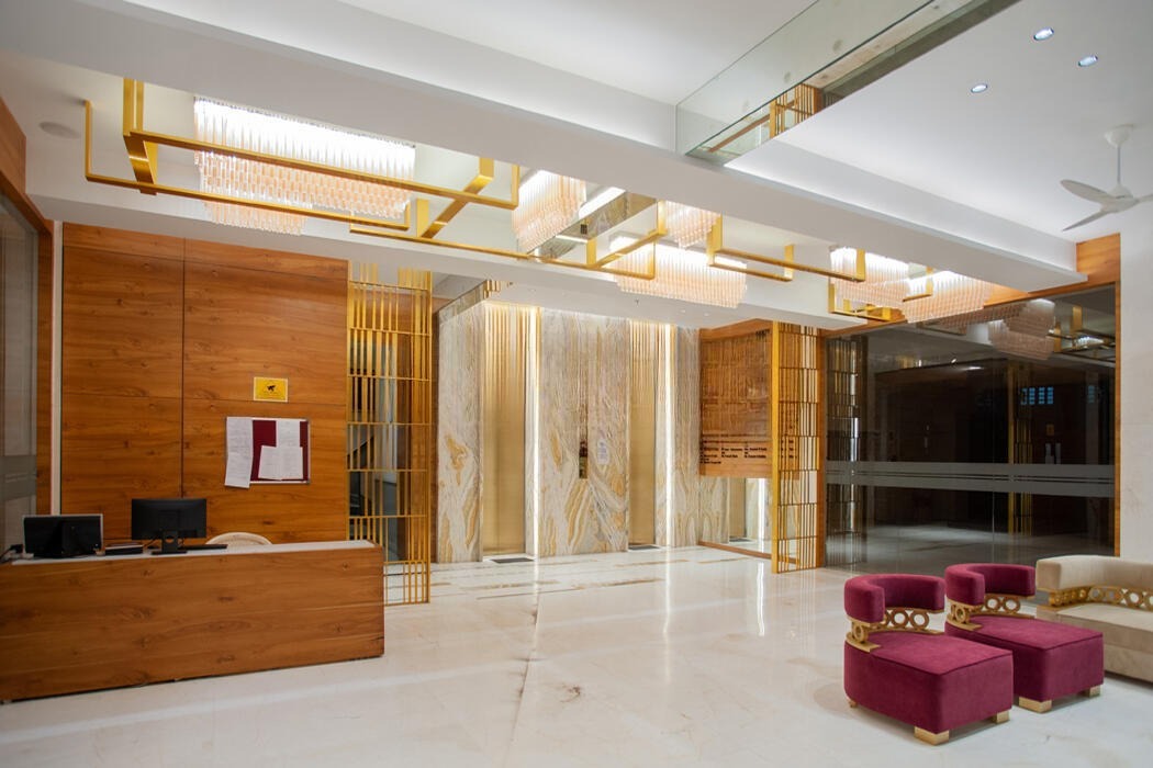 6 BHK + Servant Room 3300 Sq.Ft. Apartment in Ashoka Apartment Malabar