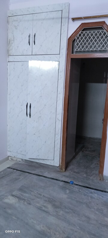 Room in 2 BHK Independent House at Alpha 1 RWA, Alpha 1 Greater Noida – for Sale