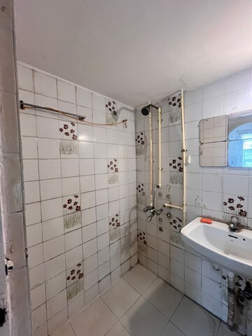 Bathroom in 1 BHK Apartment at Andheri West – for Rent