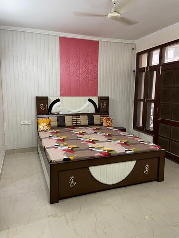 Bedroom in 3 BHK Builder Floor at CRD Golden Castle, Patiala Road – for Rent