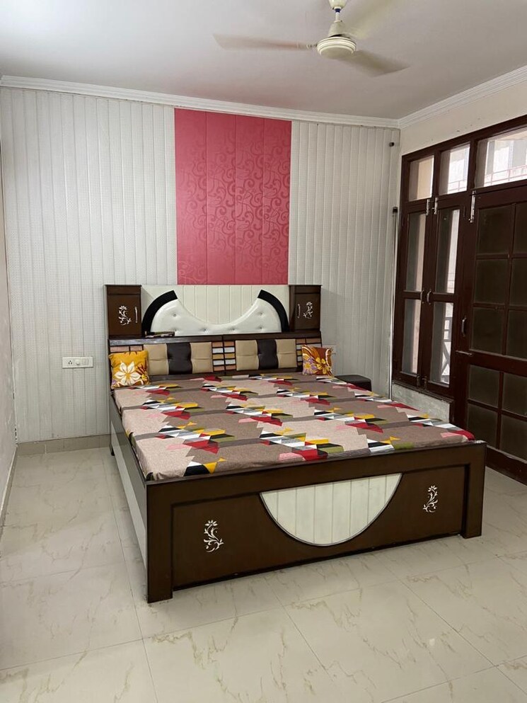 Bedroom, crd-golden-castle 3 Bedroom 1850 Sq.Ft. Builder Floor In Patiala Road Zirakpur 8995962