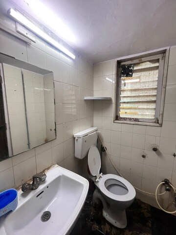 Bathroom in 1 BHK Apartment at Andheri West – for Rent