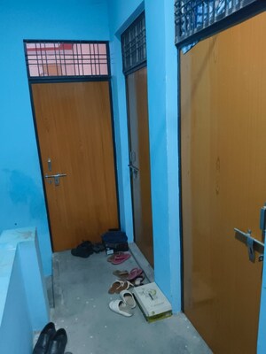 Building Lobby in 6+ BHK Independent House at Matiyari – for Sale