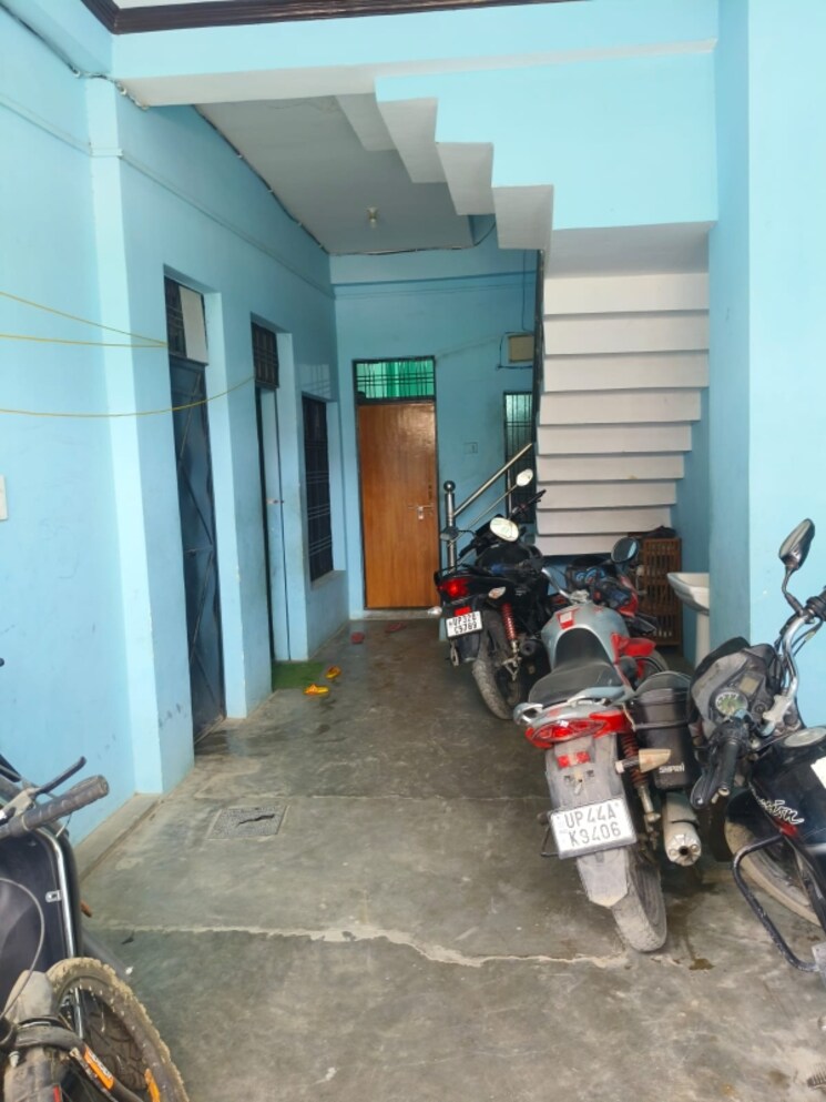  Parking, matiyari 6+ Bedroom 1530 Sq.Ft. Independent House In Matiyari Lucknow 8995992