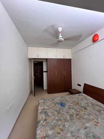 Bedroom in 1 BHK Apartment at Andheri West – for Rent